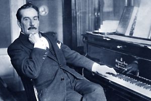 Giacomo_Puccini_pianoforte