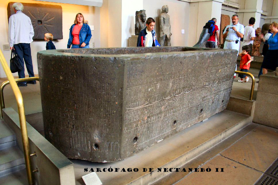 Sarcòfag de Nectanebo II a British Museum.