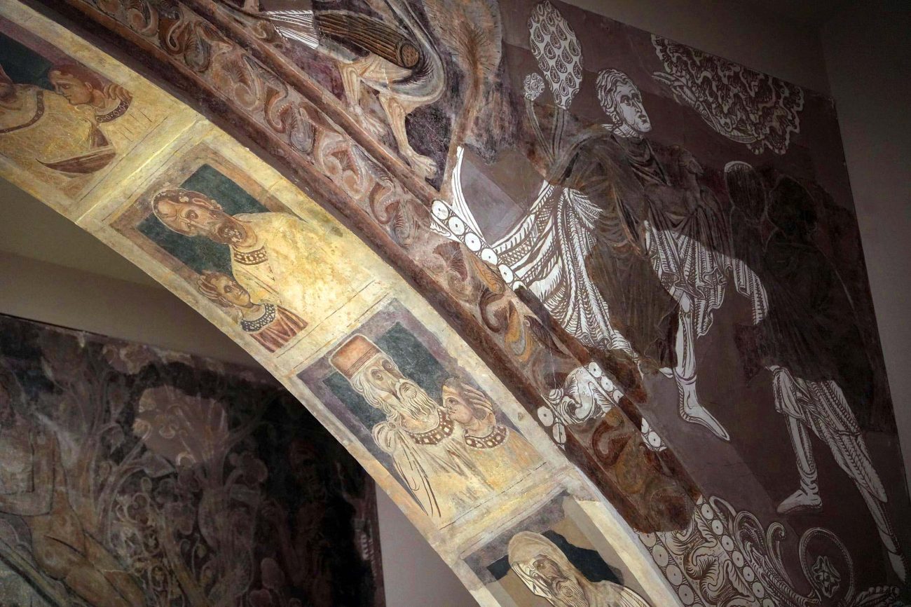  Intradós con la genealogía de Cristo