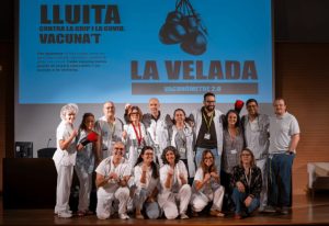Portada Setmanari 20 d'octubre 2026. Vacuna grip i COVID